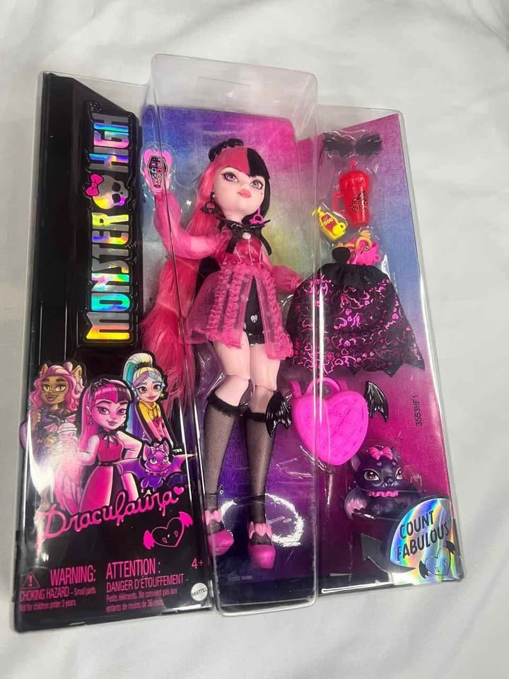 Draculaura Monster High